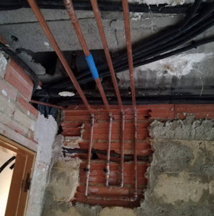 Montantes de agua potable con llaves de corte
